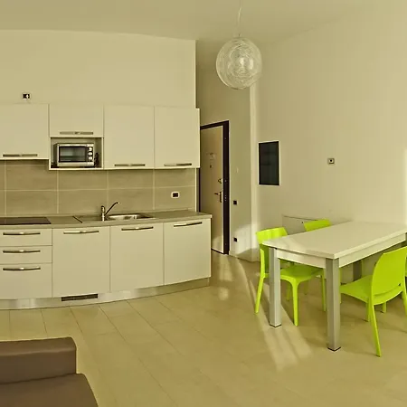 Apartament Campione Ora By Gardadomusmea *